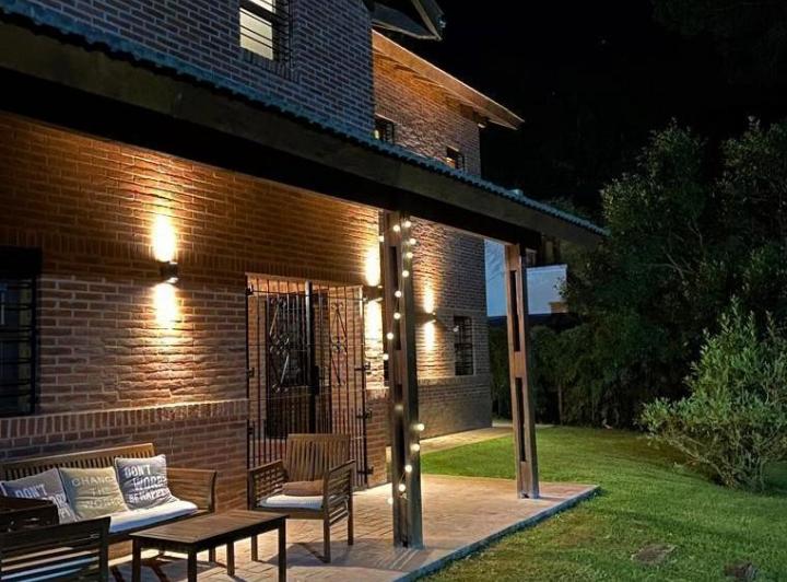 Casa · 230m² · 5 Ambientes · 1 Cochera