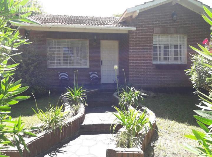 Casa · 44m² · 3 Ambientes · 1 Cochera