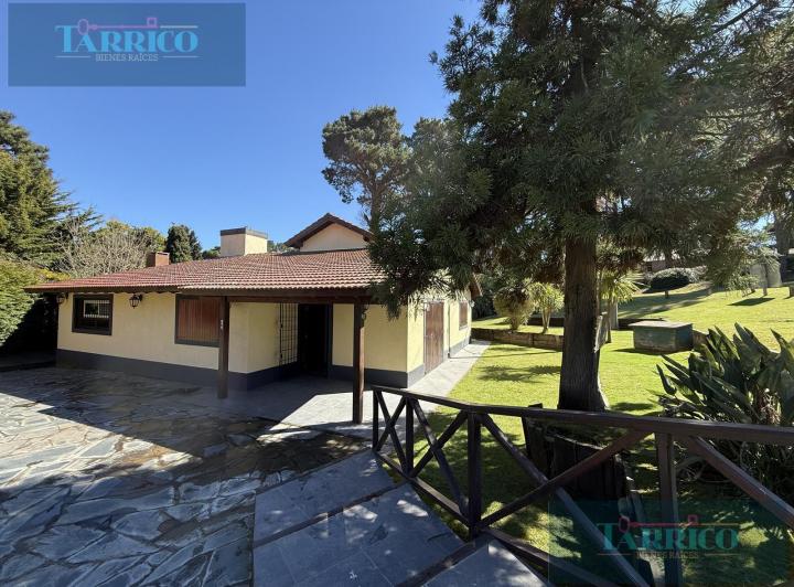 Casa · 130m² · 5 Ambientes · 1 Cochera