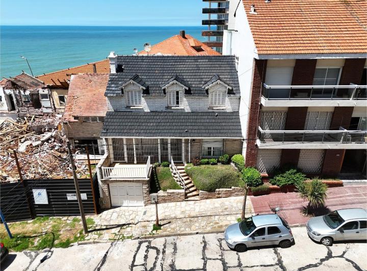 Casa · 238m² · 4 Ambientes
