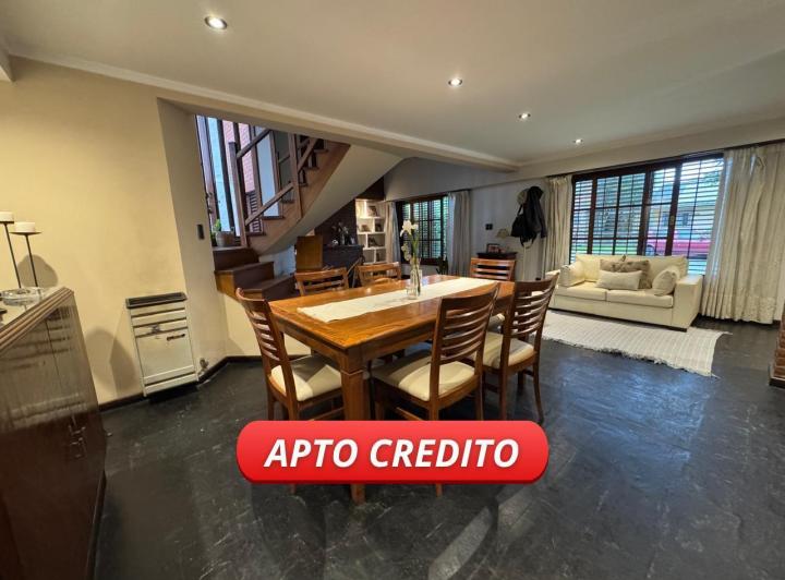 Casa · 131m² · 4 Ambientes · 1 Cochera