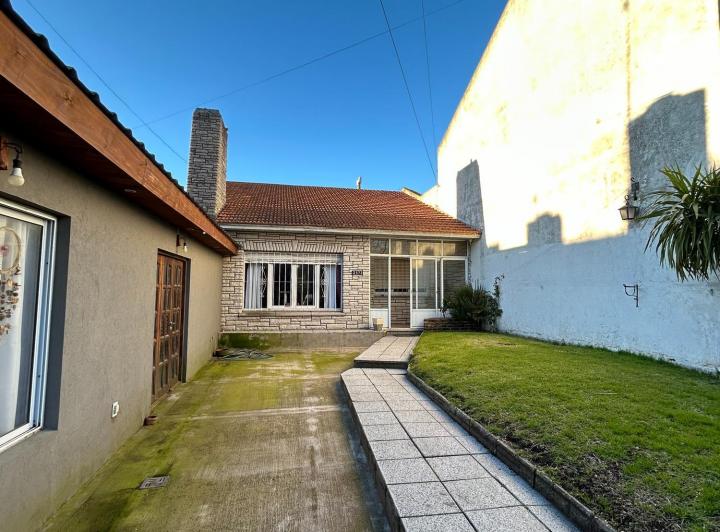 Casa · 150m² · 3 Ambientes · 1 Cochera