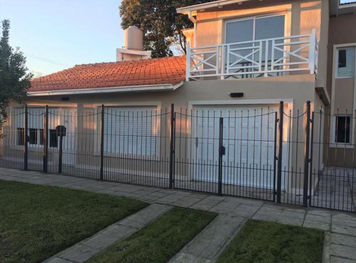 Casa · 288m² · 4 Ambientes · 1 Cochera