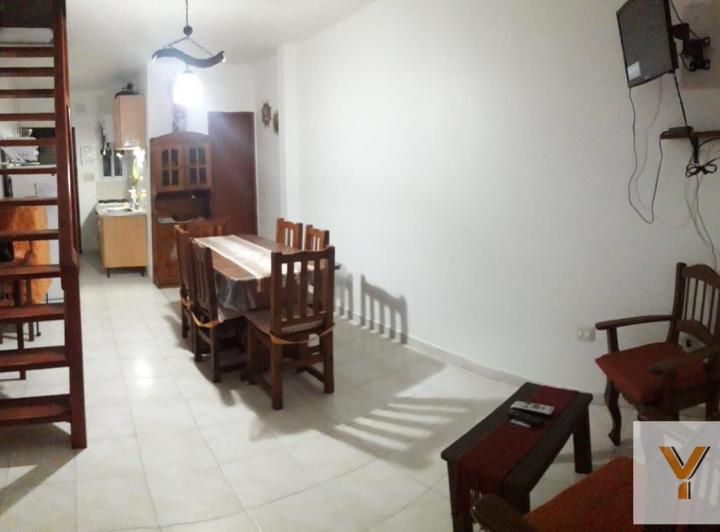 Casa · 77m² · 4 Ambientes · 1 Cochera