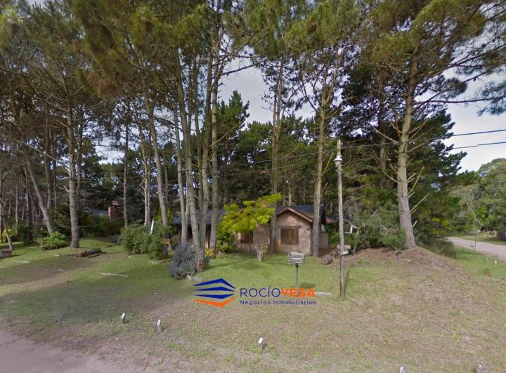 Casa · 95m² · 4 Ambientes · 1 Cochera