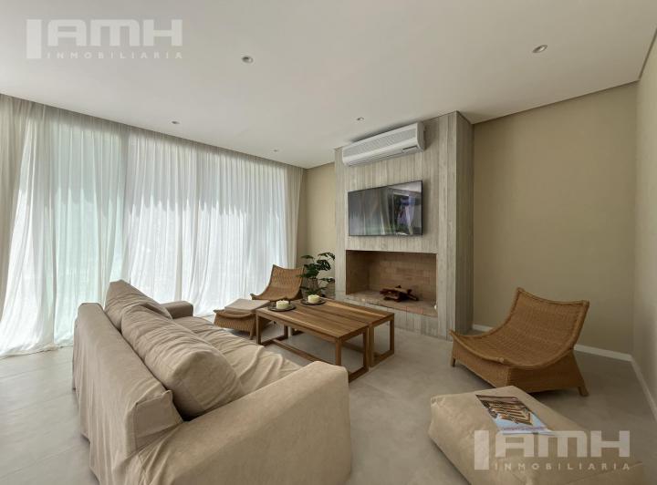 Casa · 200m² · 5 Ambientes