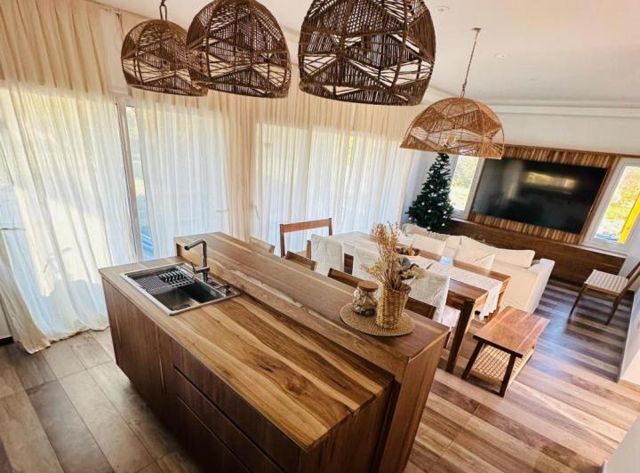 Casa · 160m² · 4 Ambientes