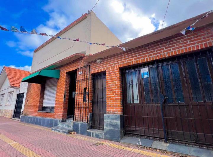 Casa · 166m² · 4 Ambientes · 1 Cochera