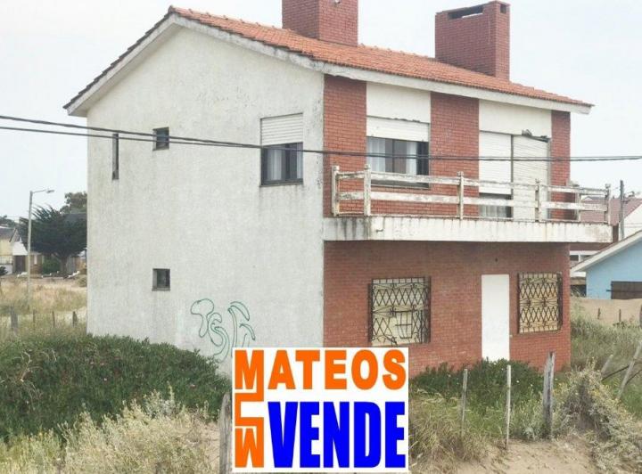Casa · 70m² · 3 Ambientes · 1 Cochera