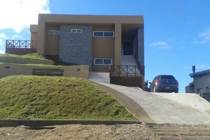 Casa · 302m² · 6 Ambientes