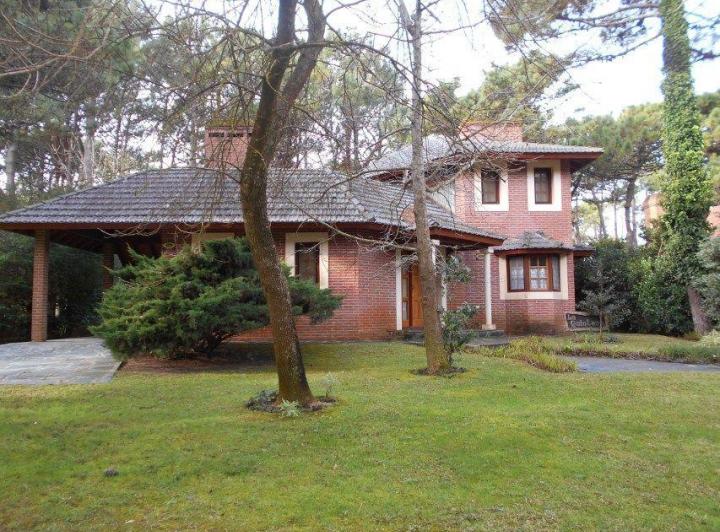 Casa · 165m² · 4 Ambientes