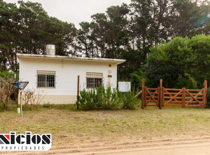 Casa · 1m² · 3 Ambientes · 1 Cochera
