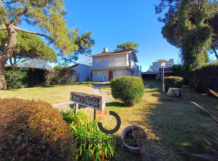 Casa · 237m² · 3 Ambientes · 1 Cochera