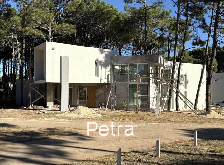 Casa · 194m² · 4 Ambientes · 1 Cochera