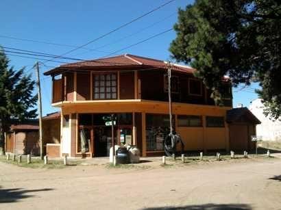 Casa · 220m² · 5 Ambientes · 3 Cocheras