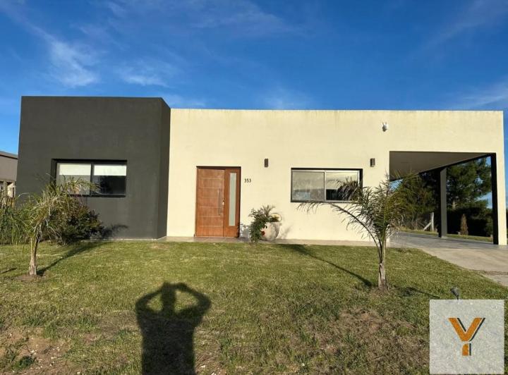 Casa · 180m² · 4 Ambientes