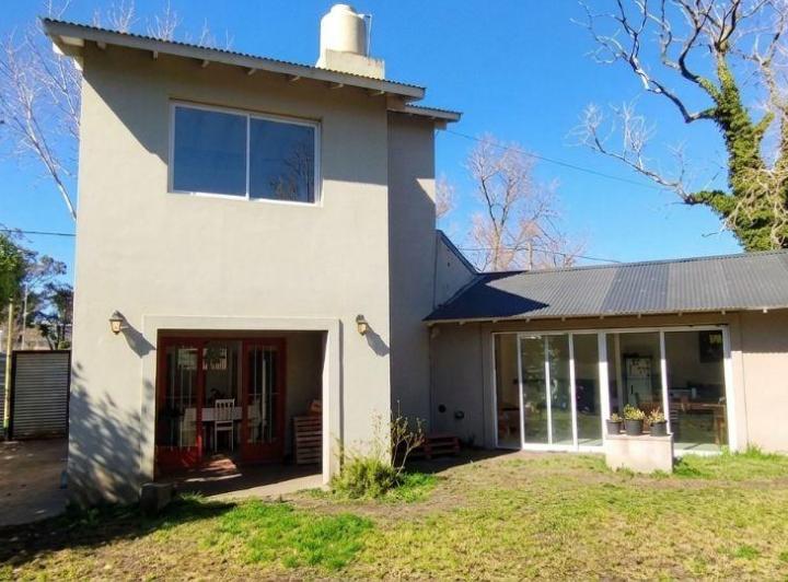 Casa · 126m² · 3 Ambientes · 1 Cochera