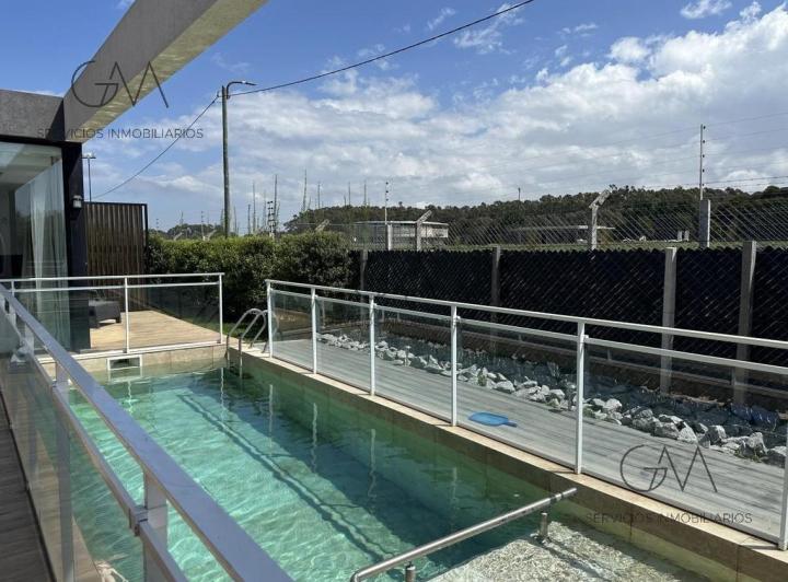 Casa · 288m² · 5 Ambientes · 1 Cochera