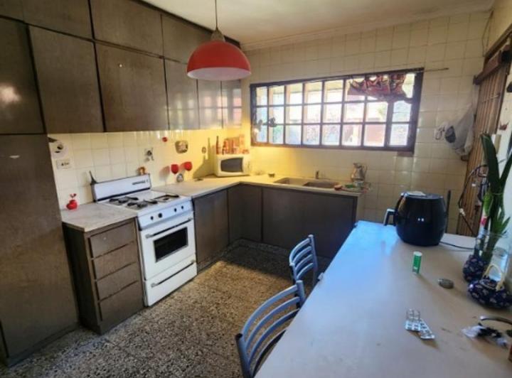 Casa · 290m² · 6 Ambientes · 5 Cocheras