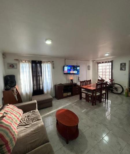 Casa · 70m² · 4 Ambientes
