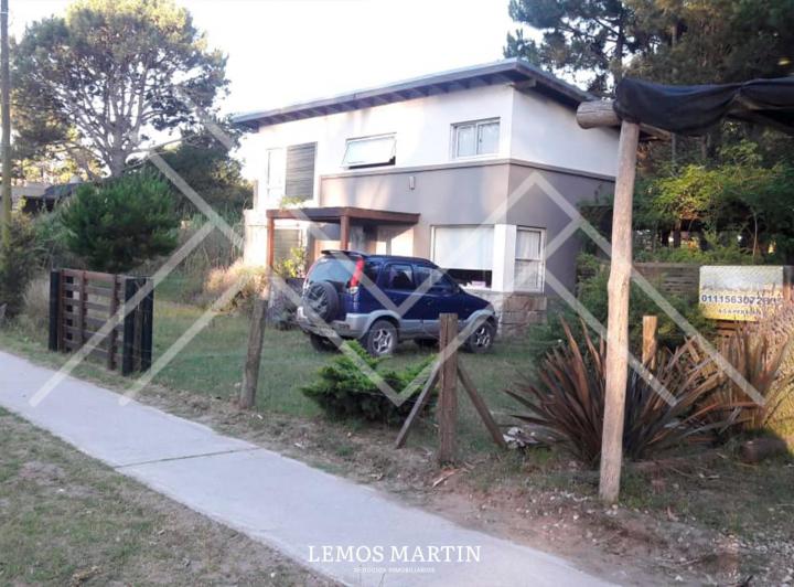 Casa · 170m² · 5 Ambientes · 3 Cocheras