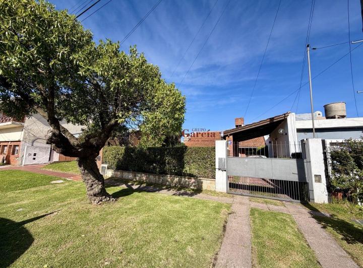Casa · 120m² · 3 Ambientes · 2 Cocheras