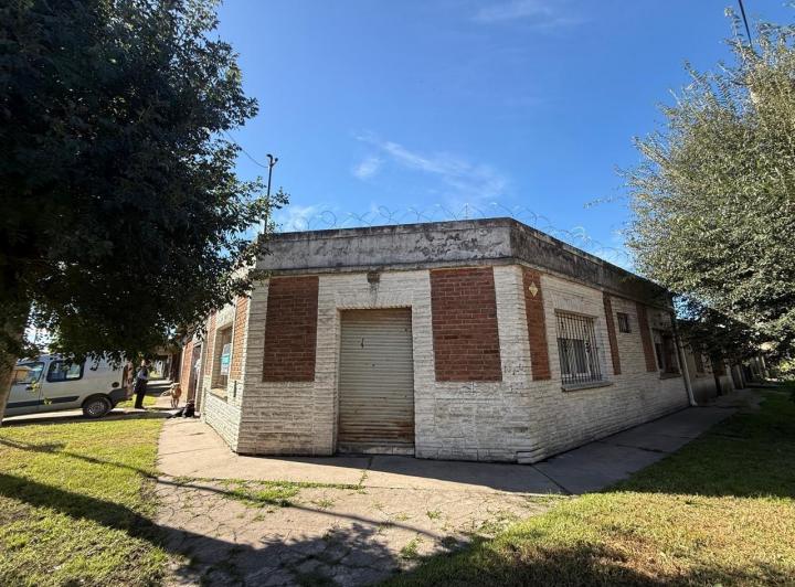 Casa · 180m² · 3 Ambientes · 1 Cochera