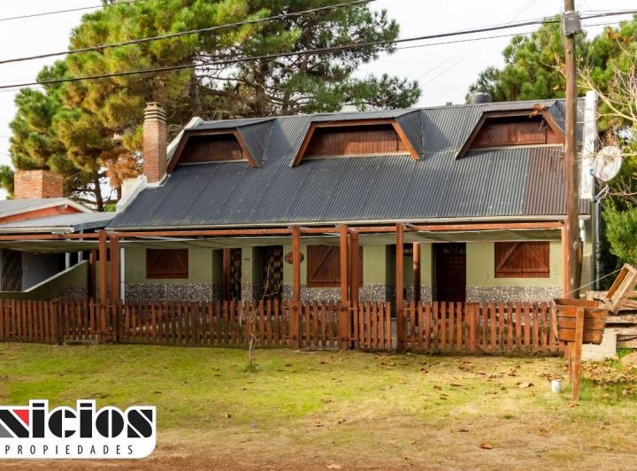 Casa · 1m² · 3 Ambientes · 1 Cochera
