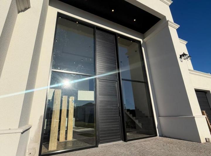 Casa · 342m² · 4 Ambientes