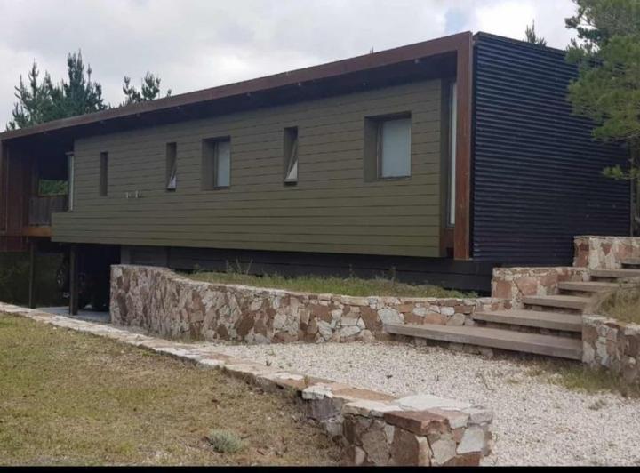 Casa · 180m² · 4 Ambientes · 1 Cochera
