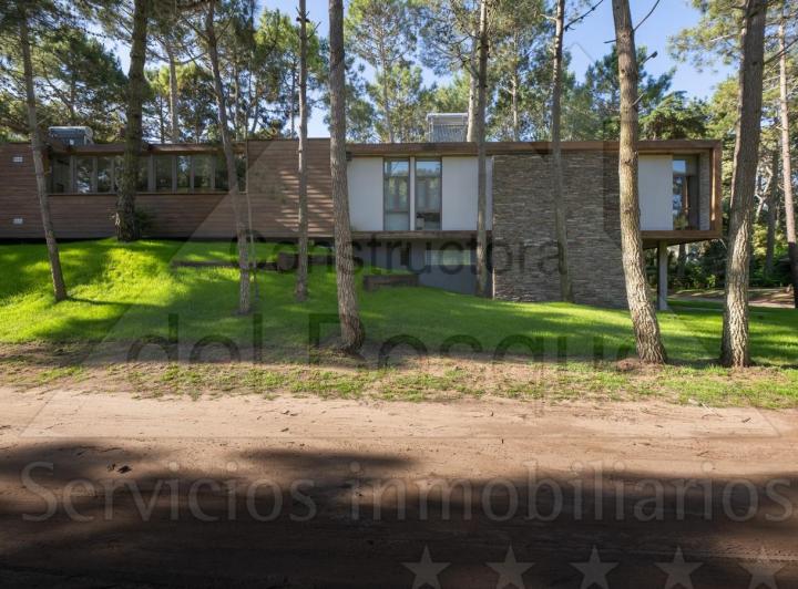 Casa · 307m² · 5 Ambientes
