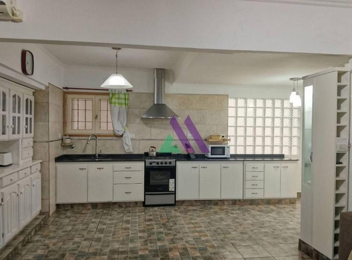 Casa · 183m² · 5 Ambientes · 1 Cochera