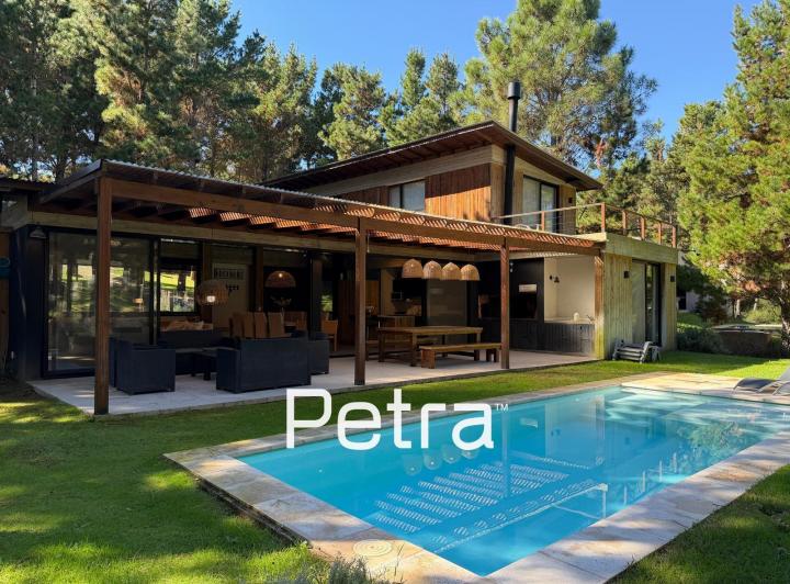 Casa · 217m² · 5 Ambientes
