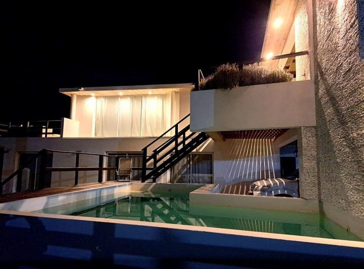 Casa · 188m² · 4 Ambientes · 1 Cochera