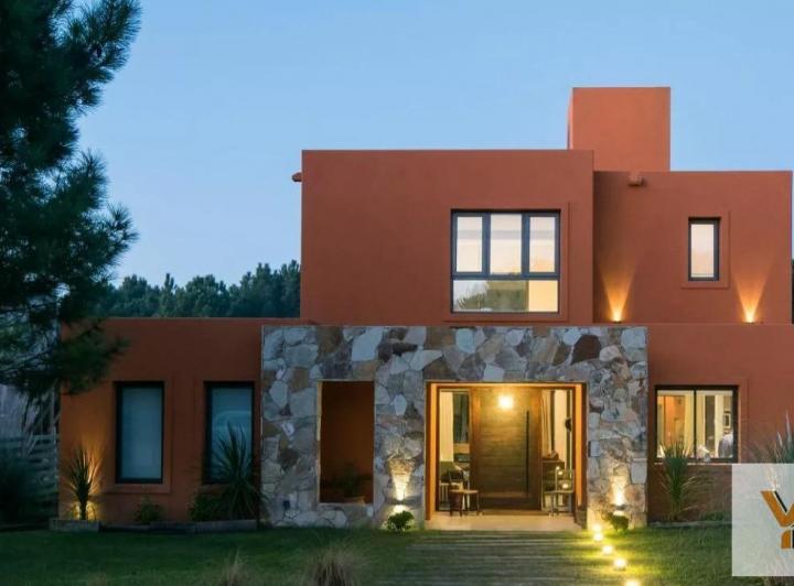 Casa · 170m² · 5 Ambientes