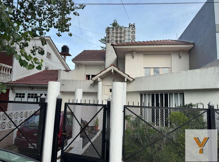 Casa · 170m² · 5 Ambientes
