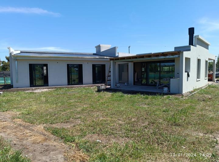 Casa · 205m² · 4 Ambientes · 1 Cochera