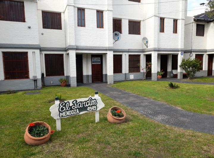 Casa · 110m² · 5 Ambientes · 1 Cochera