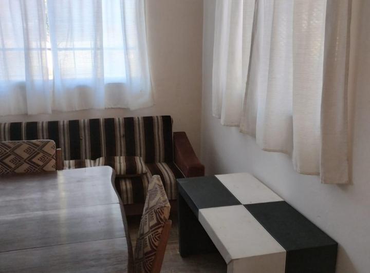 Casa · 60m² · 2 Ambientes · 1 Cochera