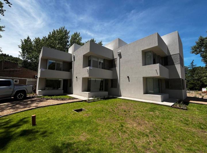 Casa · 86m² · 3 Ambientes · 1 Cochera