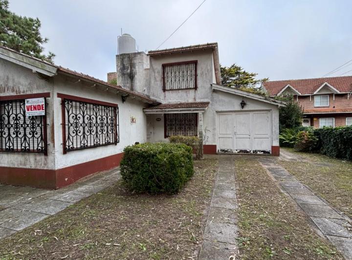 Casa · 90m² · 2 Dormitorios · 1 Cochera