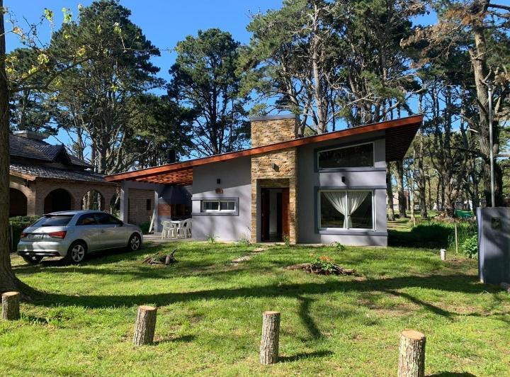 Casa · 105m² · 4 Ambientes · 1 Cochera