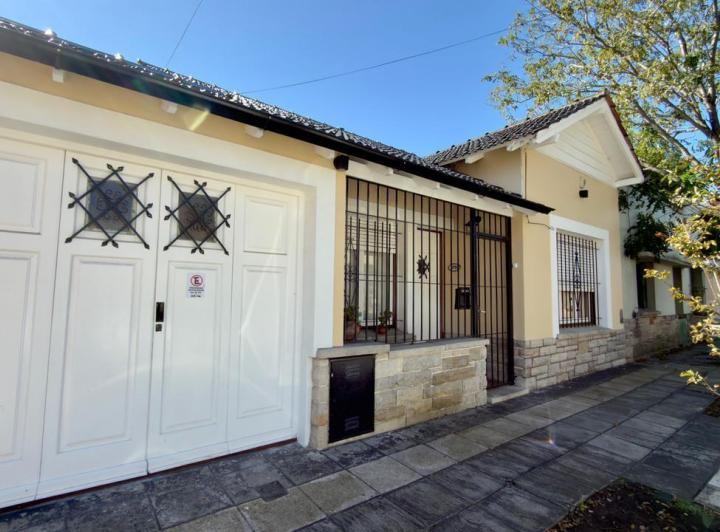 Casa · 121m² · 3 Ambientes · 1 Cochera