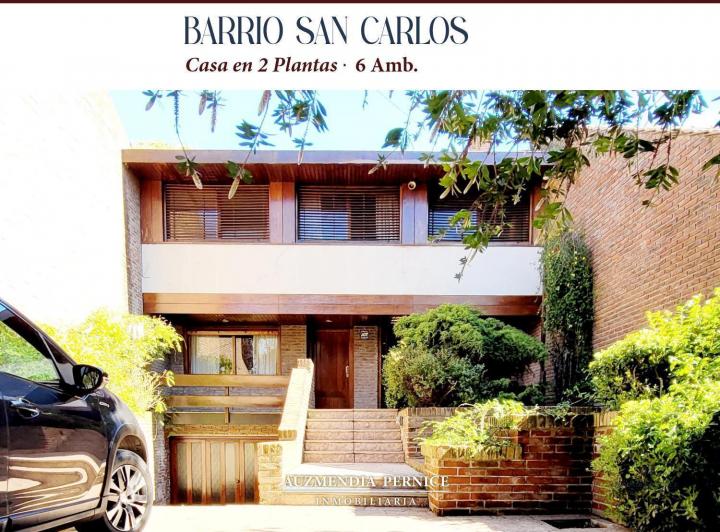 Casa · 298m² · 6 Ambientes · 2 Cocheras