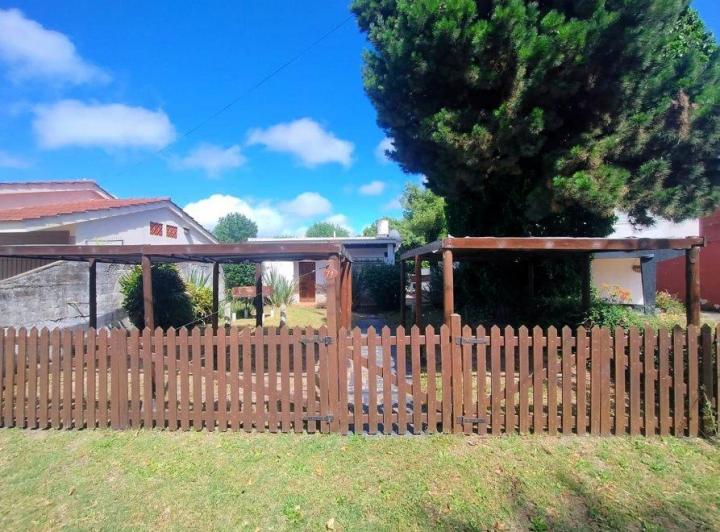 Casa · 100m² · 6 Ambientes · 3 Cocheras