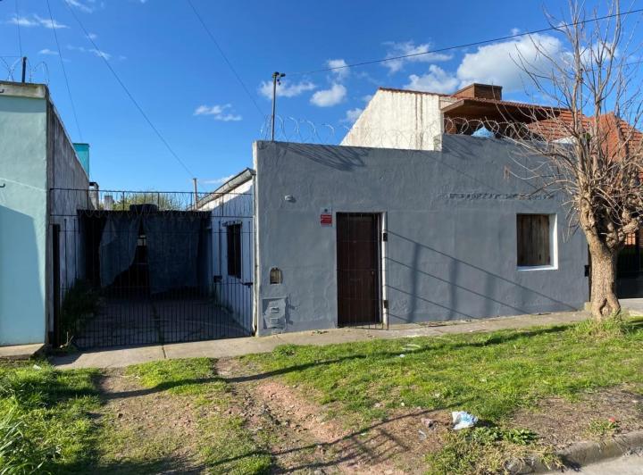 Casa · 66m² · 5 Ambientes · 3 Cocheras