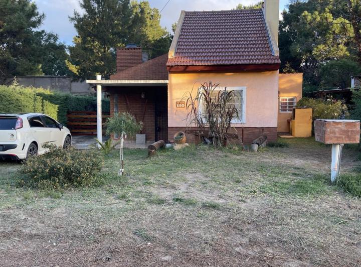 Casa · 100m² · 3 Ambientes · 1 Cochera