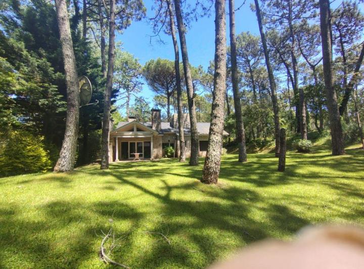 Casa · 100m² · 4 Ambientes · 1 Cochera