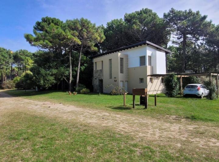 Casa · 144m² · 5 Ambientes · 1 Cochera