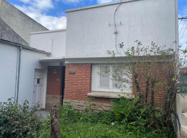 Casa · 200m² · 4 Ambientes · 1 Cochera
